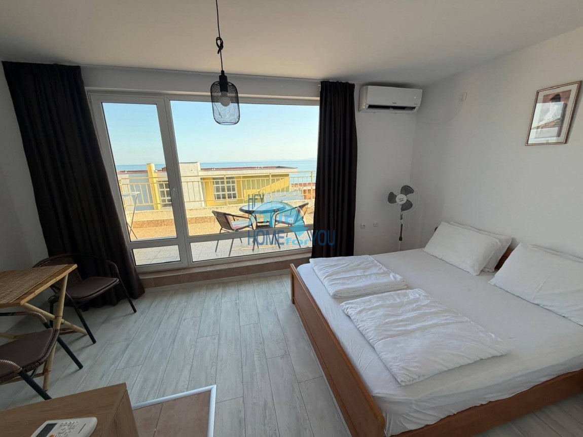 Обзаведено студио с гледка море в комплекс Crown Fort Club, Свети Влас